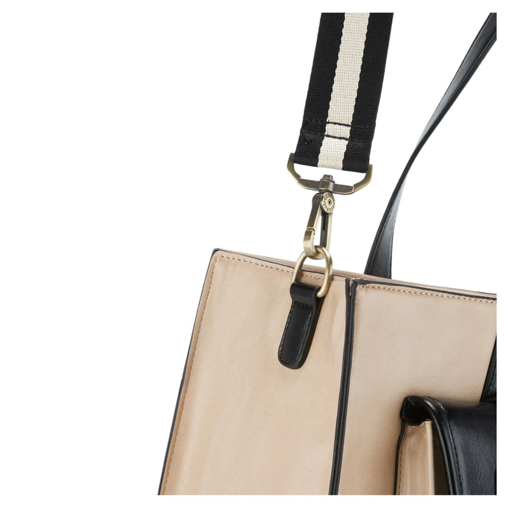 #color_beige - negro