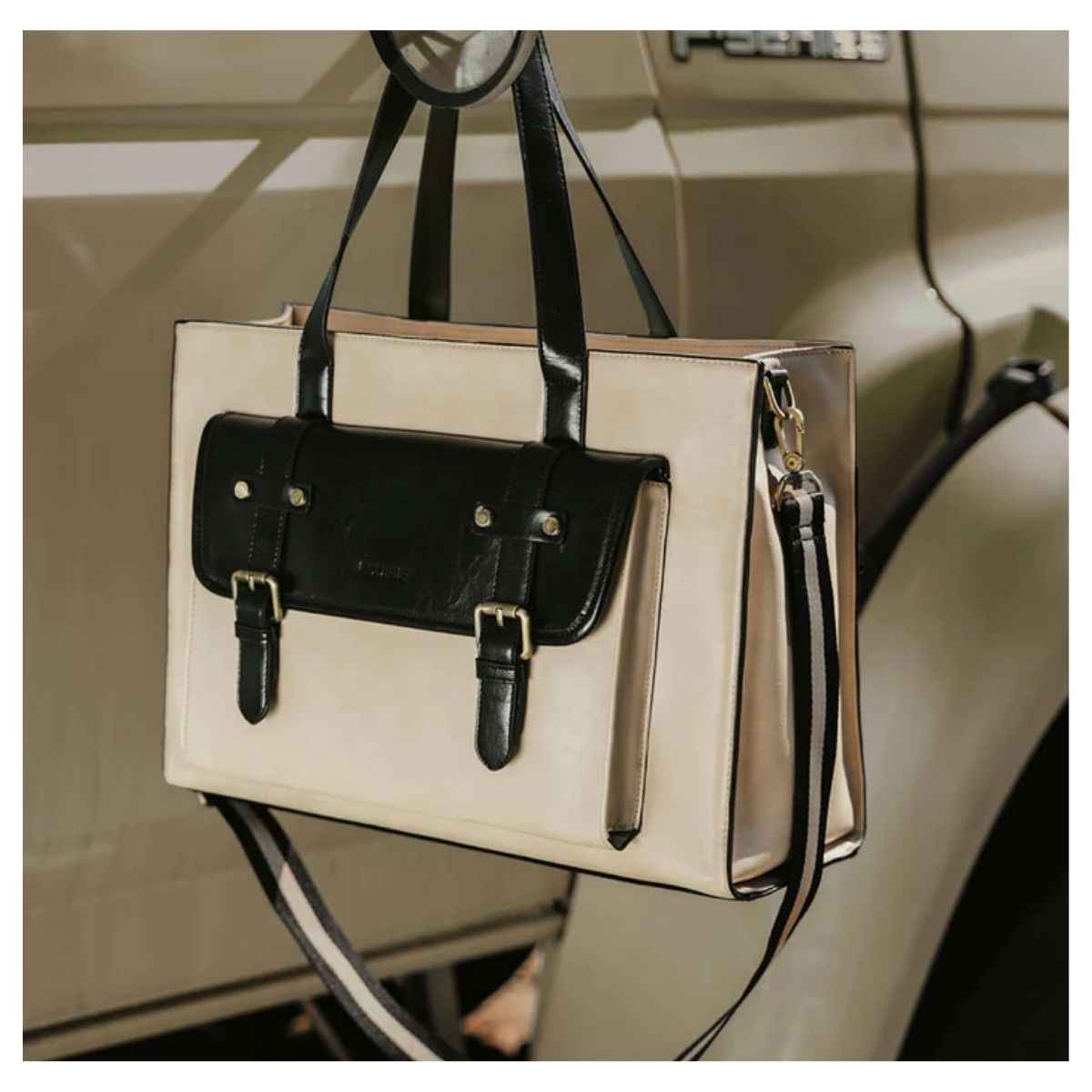 #color_beige - negro